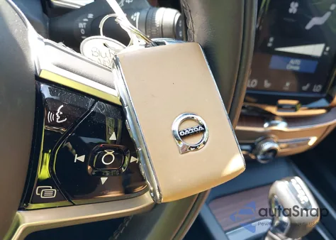 2020 Volvo Xc60 T6 Inscription from USA, damaged, VIN YV4A22RL3L1531177